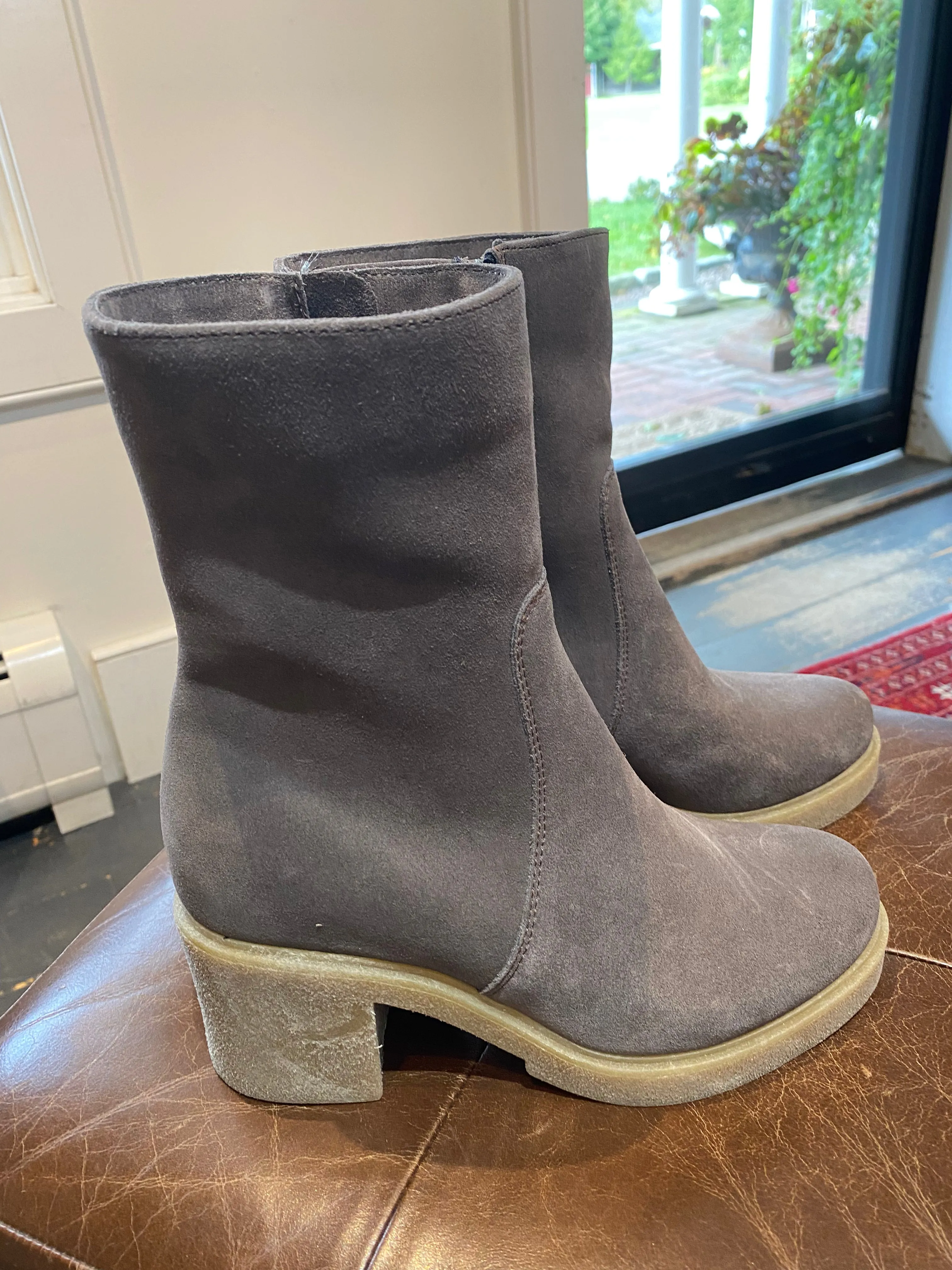 Zed Suede Bootie | Cement